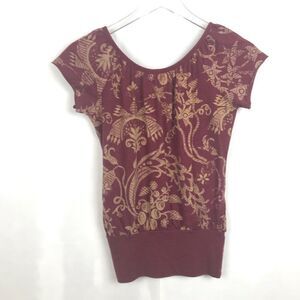 URBAN OUTFITTERS Charlotte open back tee.
